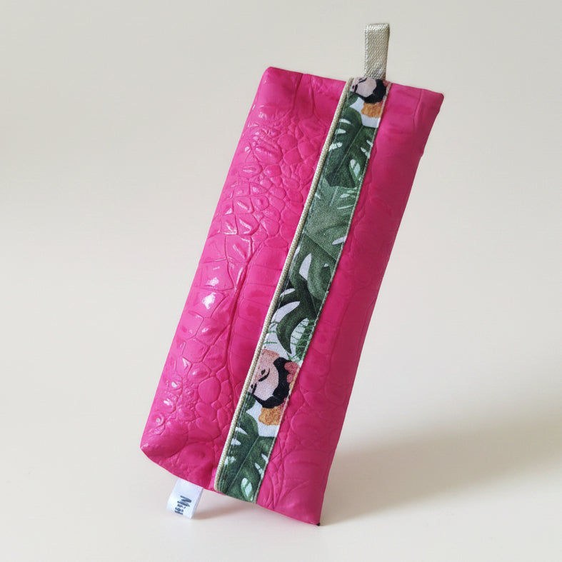 Étui-trousse multifonction en simili cuir et coton avec liseré doré élégant - Fushia  / Frida | MissGreen