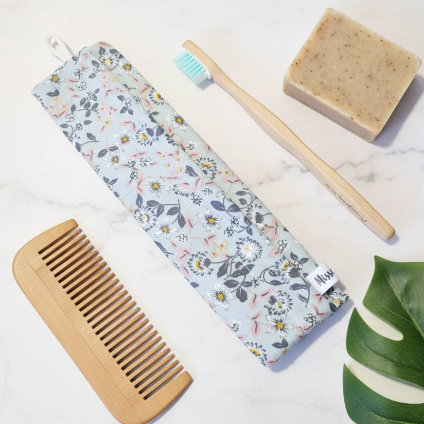 pochette à brosse dents et couverts flora turquoise